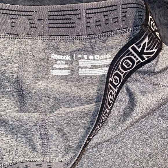 Women’s Gray Medium Reebok Legging Capris - Picture 2 of 4